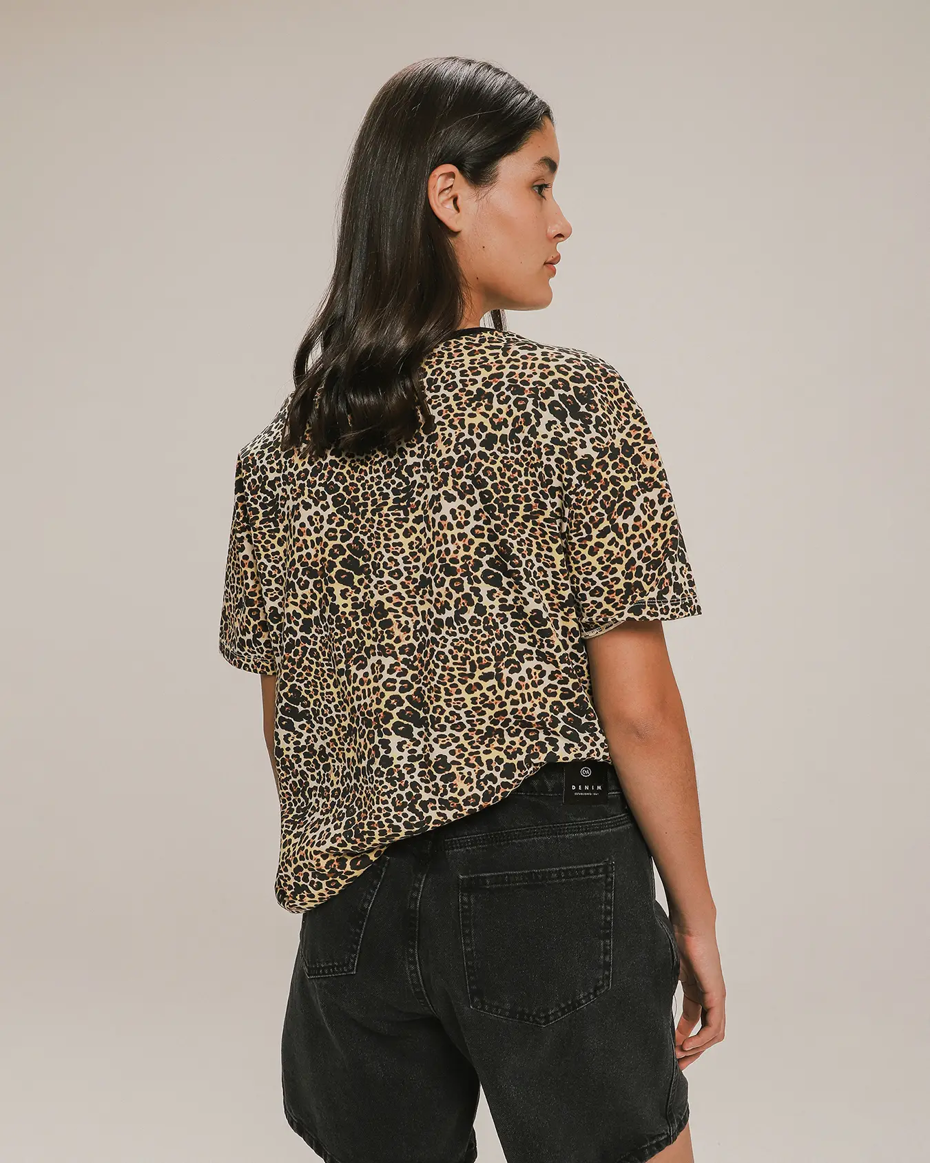 Playera Cuello V Animal Print 3 Playera Cuello V Animal Print