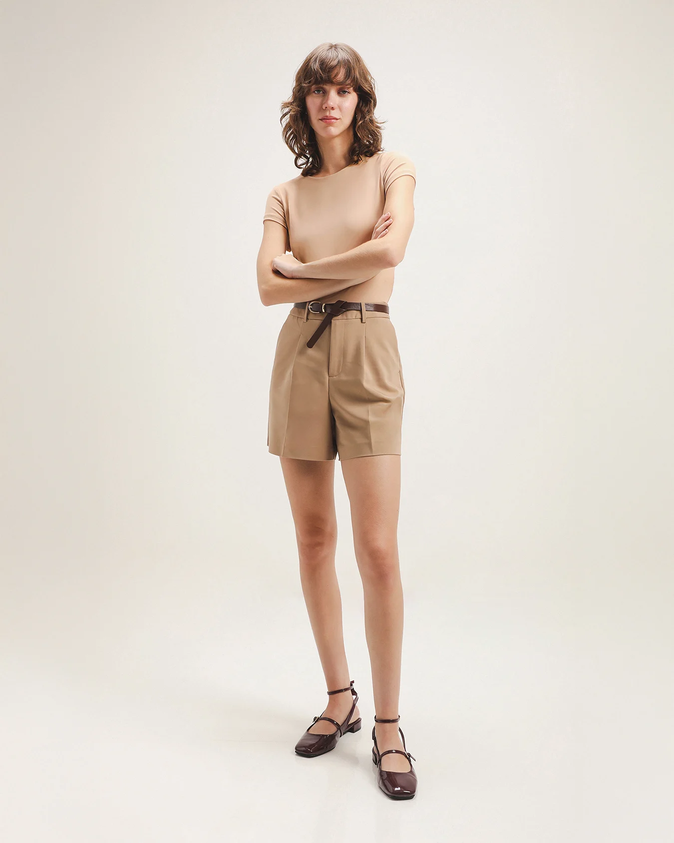 Short Cinturón Beige