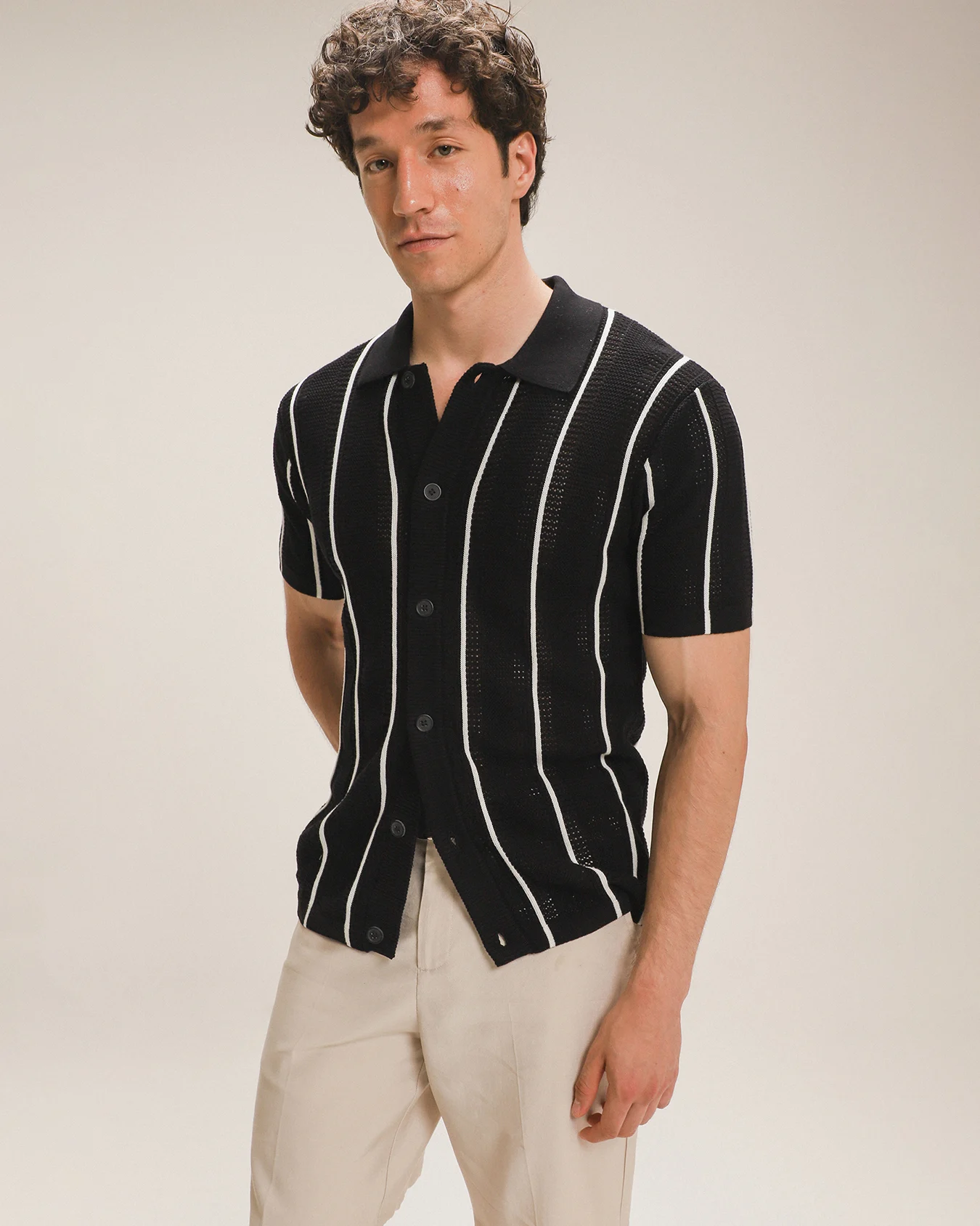 Polo Fit Regular Negra 1 Polo Fit Regular Negra