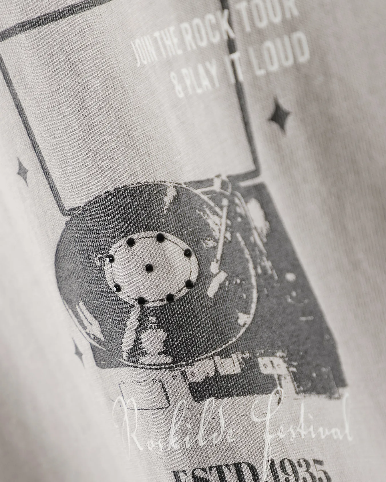 Playera Estampada Gris 5 Playera Estampada Gris