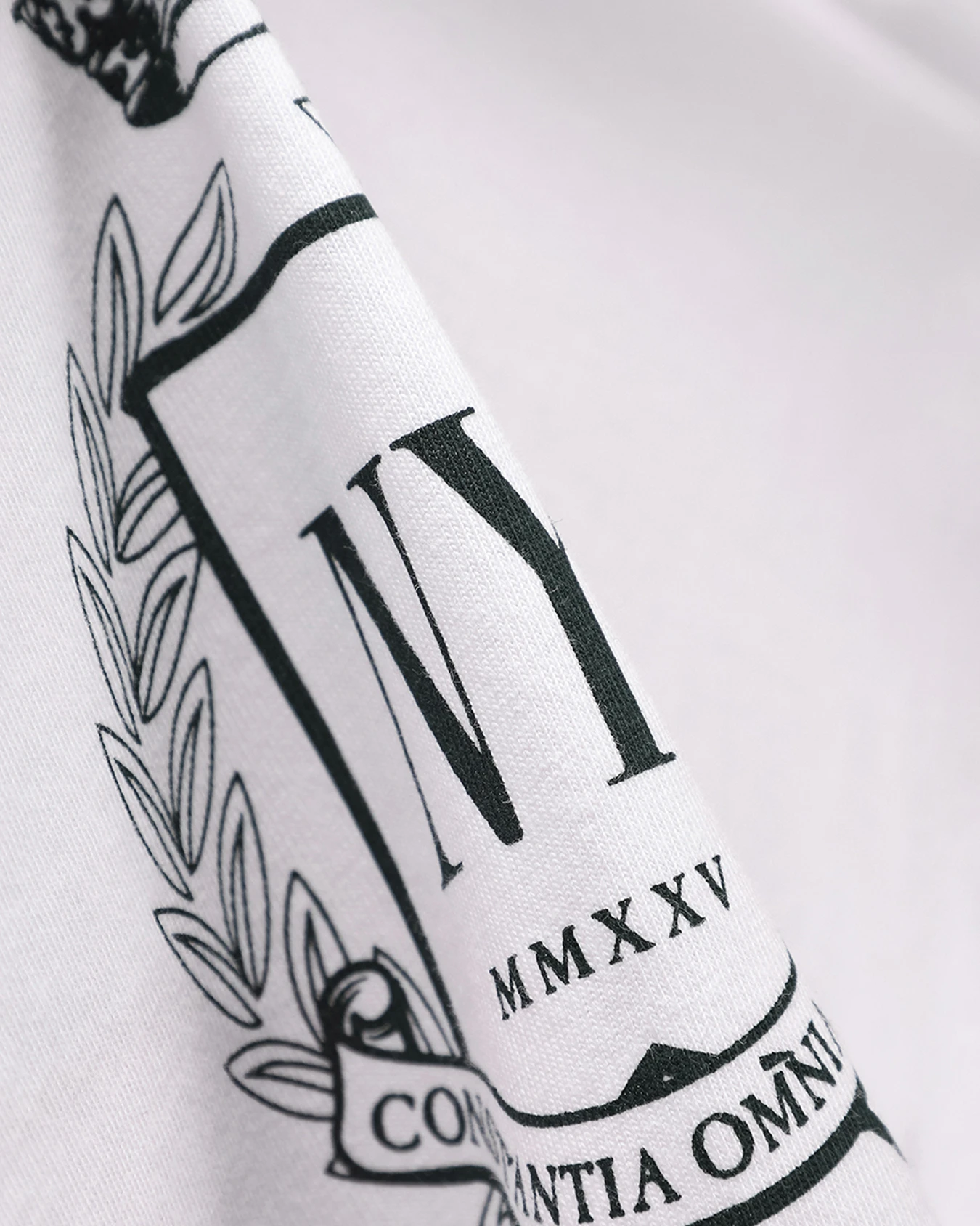 Playera Boxy Blanca Con Aplicación 4 Playera Boxy Blanca Con Aplicación