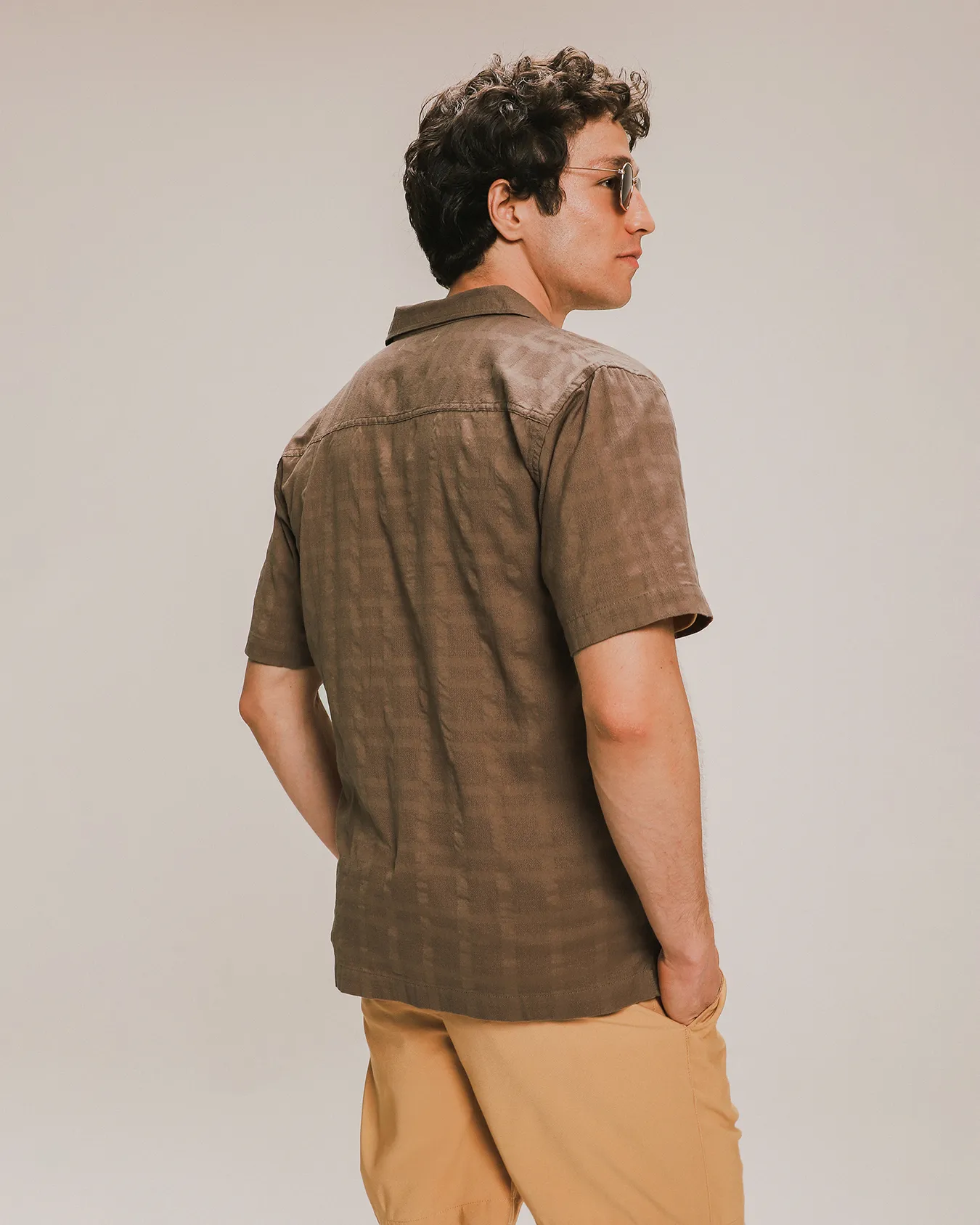 Camisa Fit Relaxed Café 3 Camisa Fit Relaxed Café