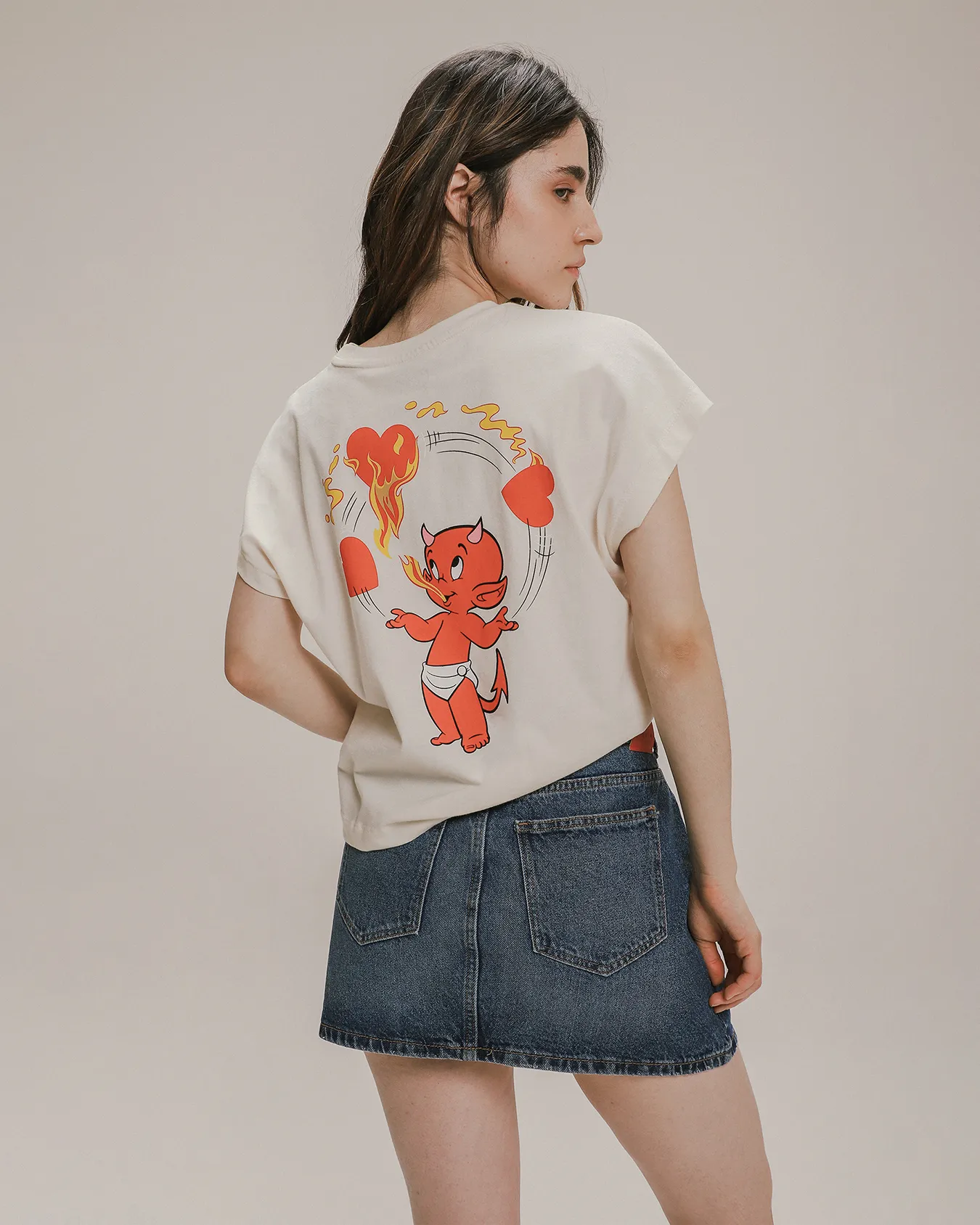 Playera Blanca Hot Stuff 2 Playera Blanca Hot Stuff