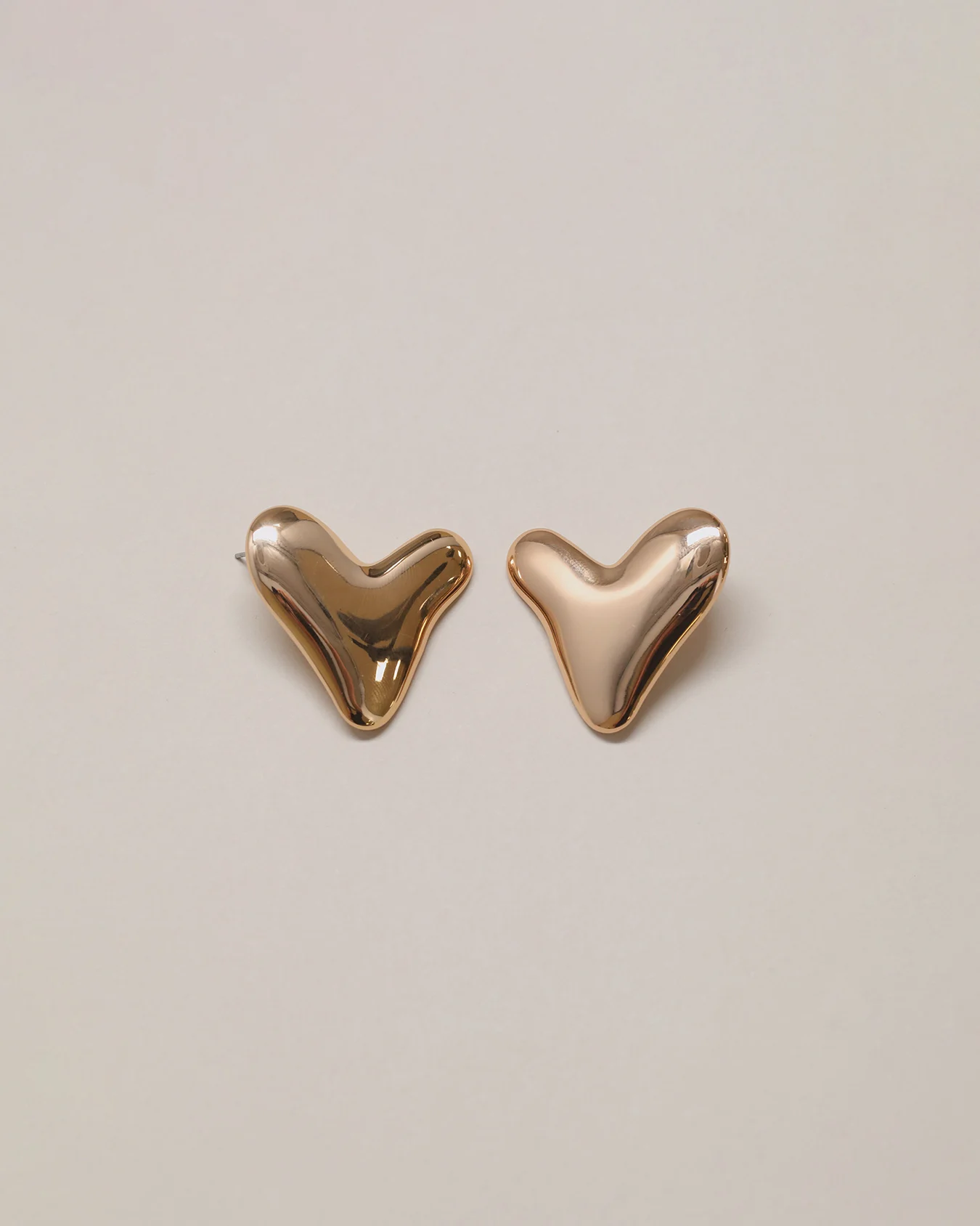 Aretes Corazón Dorado