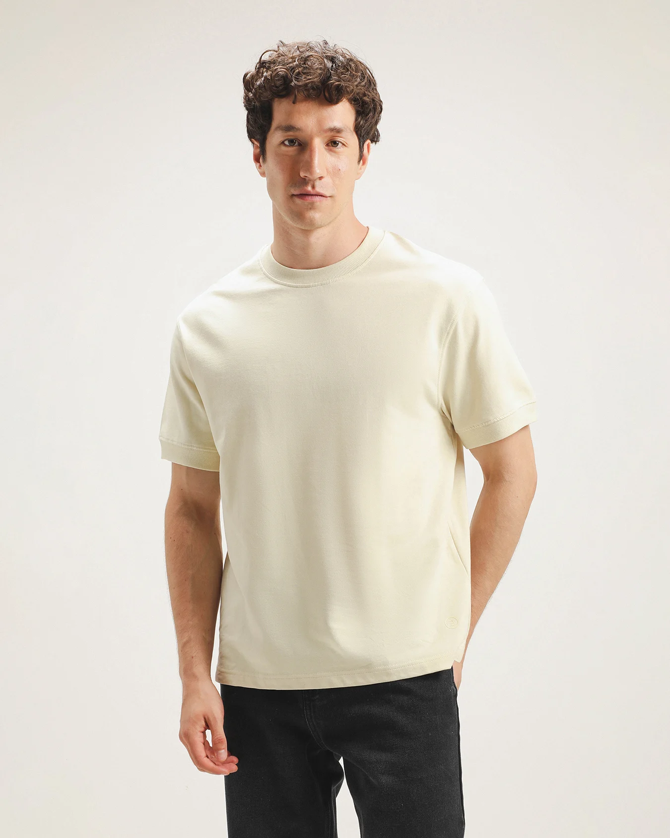 Playera Fit Relaxed Amarillo 2 Playera Fit Relaxed Amarillo