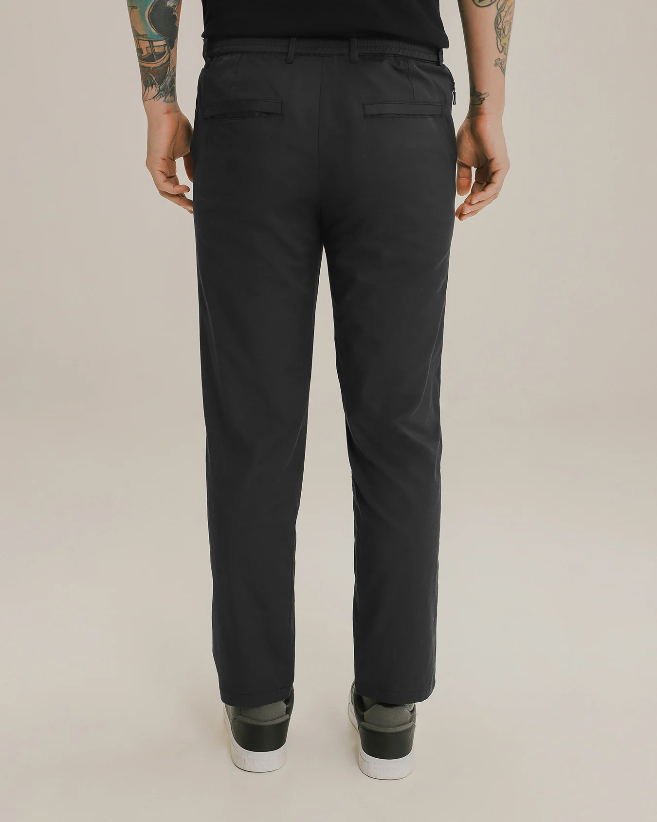 Pantalón Fit Slim Negro 2 Pantalón Fit Slim Negro
